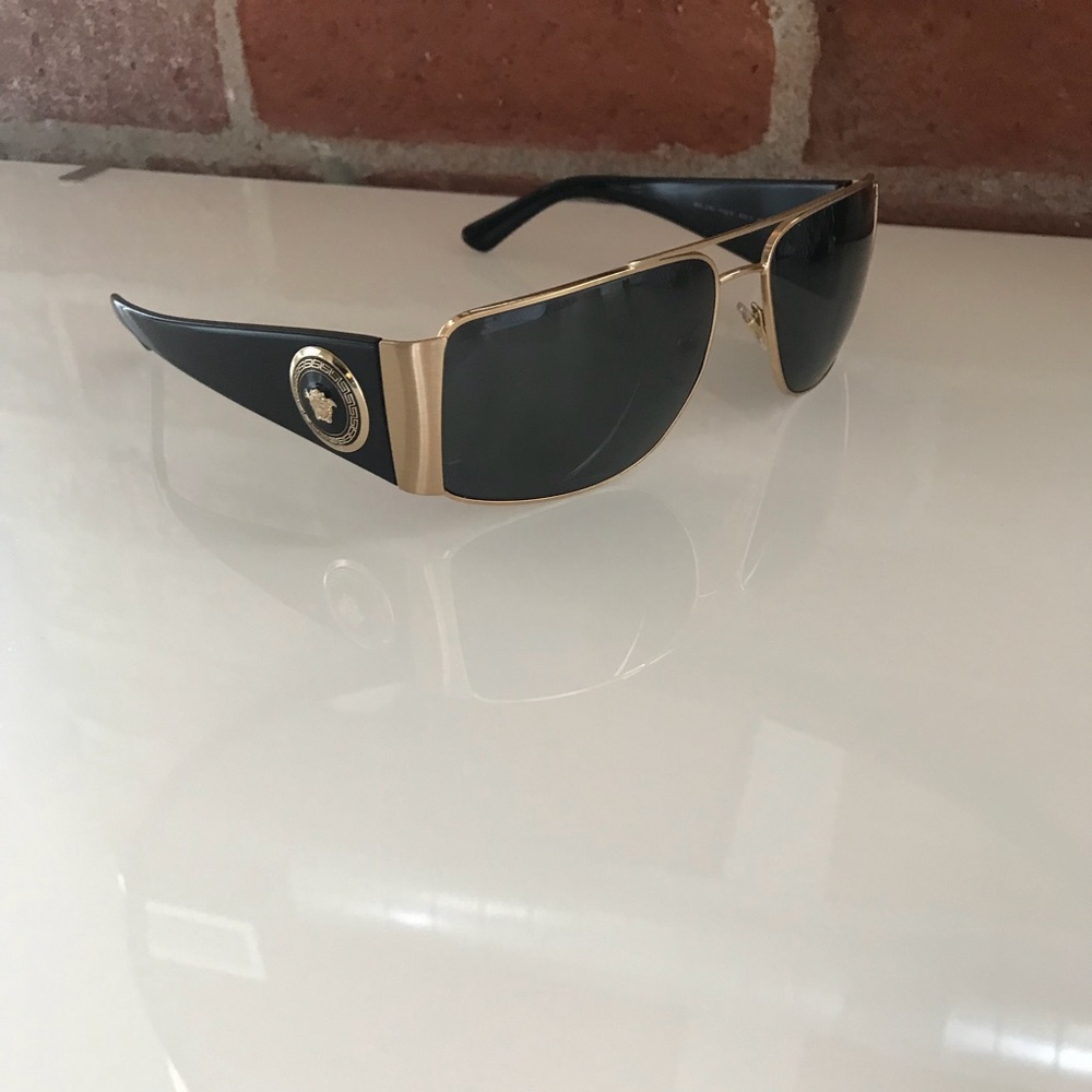 Versace polarized sunglasses